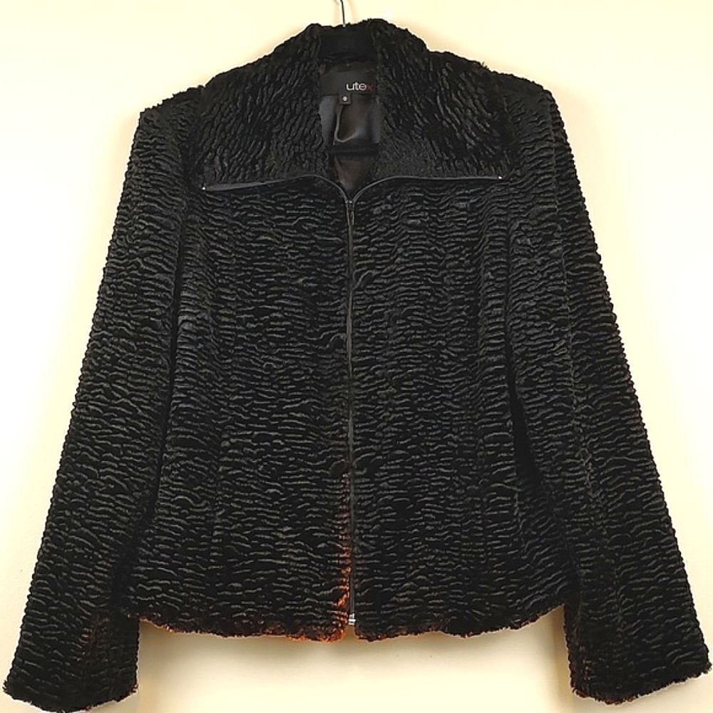 Utex Faux Lamb's Fur Zip Front Collared Jacket Size M